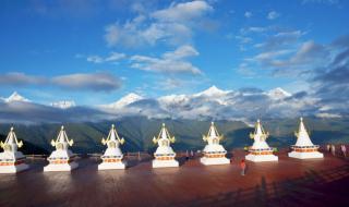 梅里雪山6月份有雪吗